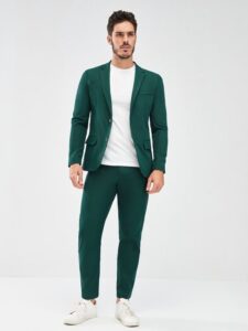 Outfit Ideas For A Boxing Match: Fight Night Fashion